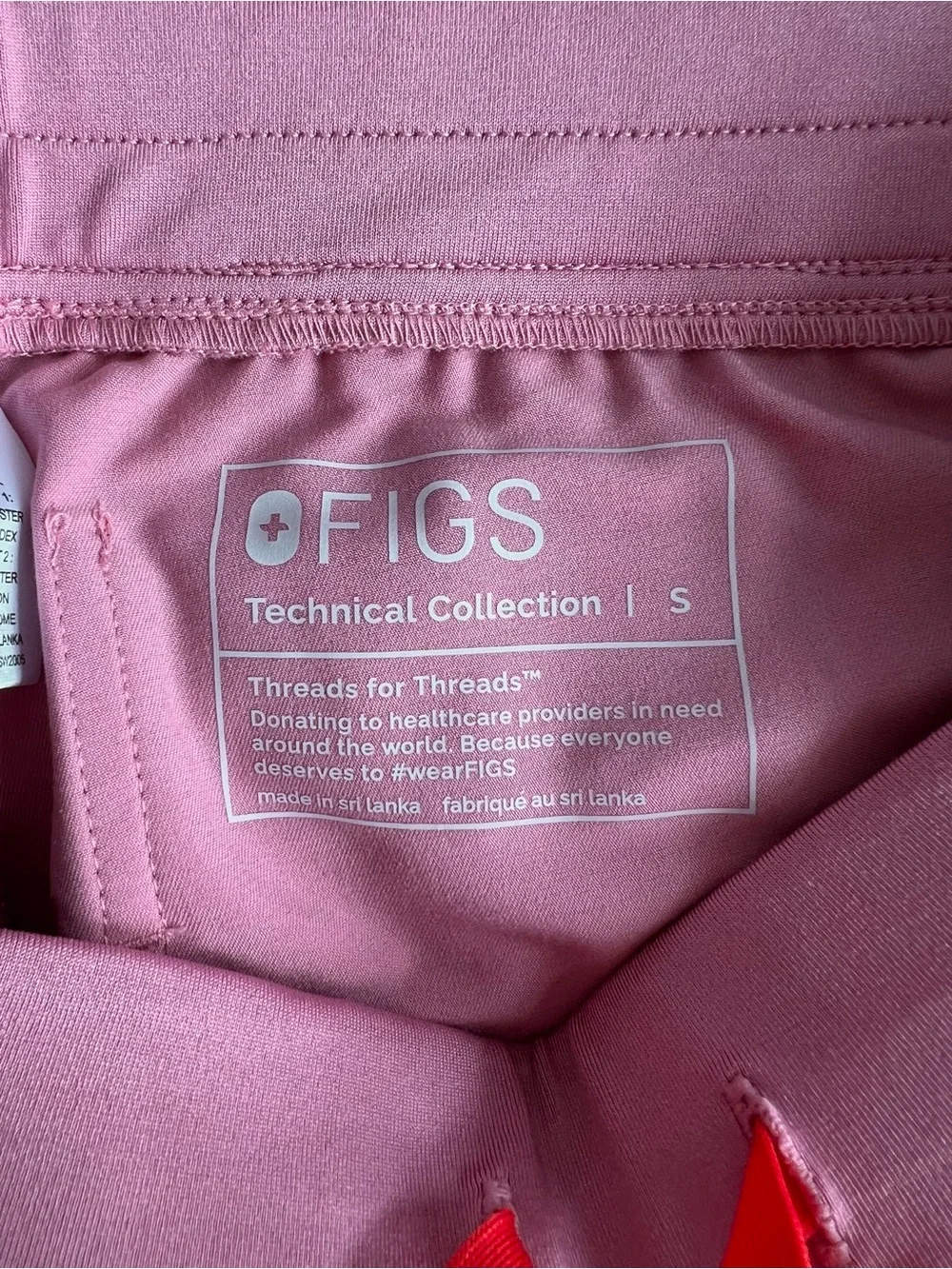 Figs Dusty Rose Scrub Set with Red Drawstrings Limited edition XS Top, S bottom - Picture 6 of 9